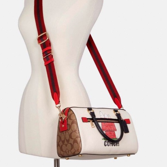 Coach X Peanuts Rowan Satchel With Snoopy - Picture 2 of 10